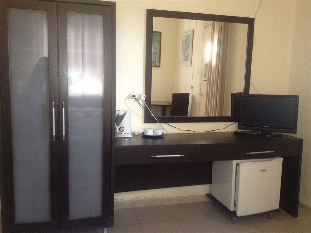 Eden Hotel Haifa Bagian luar foto