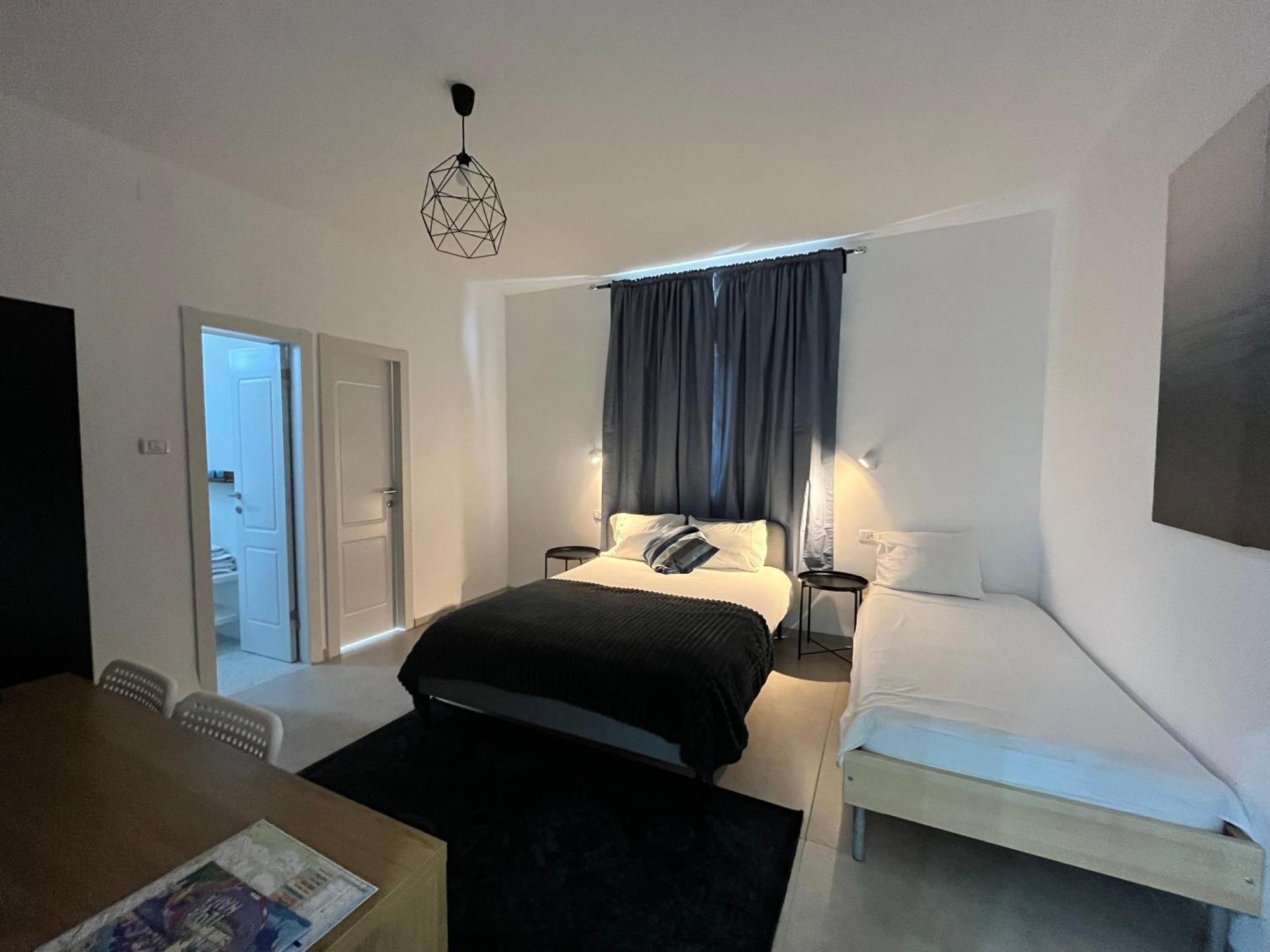 Eden Hotel Haifa Bagian luar foto