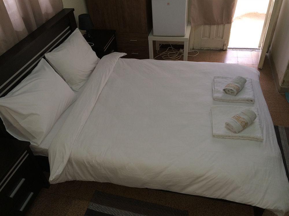 Eden Hotel Haifa Bagian luar foto